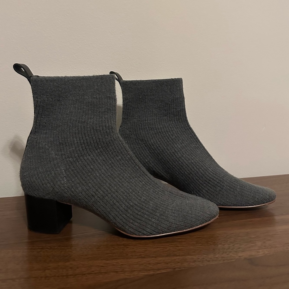 Everlane Wool knit booties size 6.5